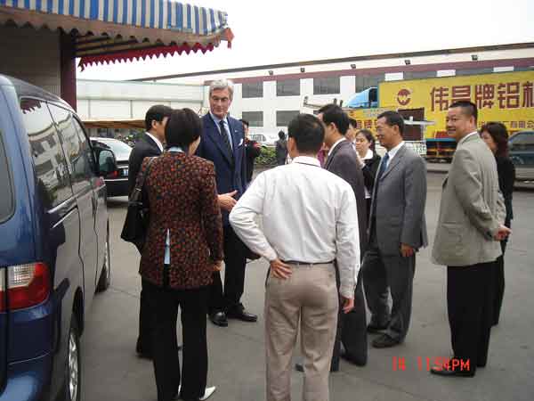 2006年4月14日，，，，，，美国商务代表团来我公司旅行会见