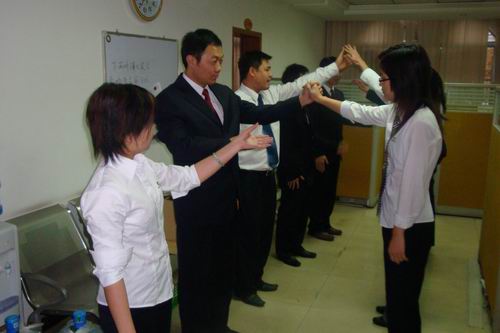 伸出南宫NG28双手，，，，迎接2008年度员工联欢会