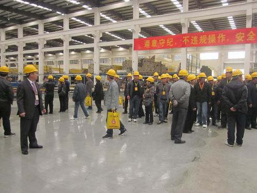 隔山不相隅，，，，，，邂逅会有时  2011伟昌铝材“厂商互信、共创品牌”用户答谢会-伟昌铝材