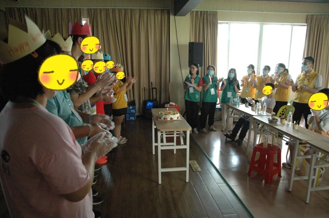 推行社会责任,彰显企业继续|南宫NG28集团前往狮山镇小塘社区康园中心开展慰问运动