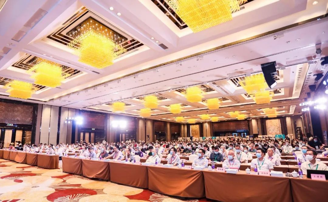 2020年中国铝加工工业年度大会终结，，，潘伟深董事长任“铝挤压分论坛主席”促工业新生态