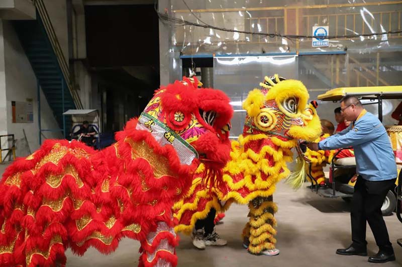 “兔”飞猛进，，，，，，大展宏“兔”——南宫NG28集团开工大吉