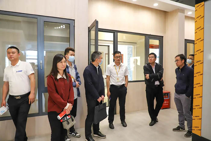 江门市市场监视治理局一行莅临南宫NG28集团观摩交流